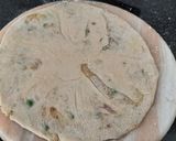 A picture of step 3 of Punjabi aloo parantha.