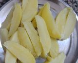A picture of step 1 of Potato veggies.