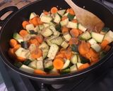 Une image de l'étape 8 de Carottes et courgettes au cumin et coriandre.