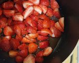 Foto langkah ke 1 dari resep Turkish Milk Pudding.