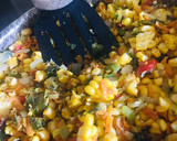 Foto del paso 3 de la receta: AJÍES MORRONES RELLENOS 🫑🧅🥕🌽🫑
