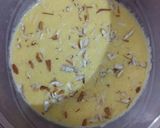 A picture of step 5 of Mango rabri ice cream.