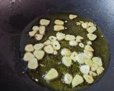 Foto del paso 3 de la receta: Tallarines Frutti di Mare con tomate seco