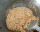 तिळाची कुरकुरीत चिक्की (tilachi chikki recipe in marathi) रेसिपी स्टेप 4 फोटो 
