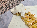 Hojaldre relleno de pollo y verduras