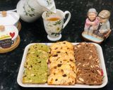 Hình bước làm 6 của món Biscotti sắc màu đón Tết