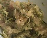 Foto del paso 1 de la receta: Tortitas de molida de pollo con calabazita súper fácil