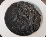 Foto del paso 7 de la receta: Croquetas de chipirones en su tinta