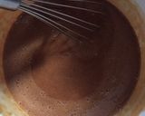 Foto langkah ke 4 dari resep Bolu Karamel / Sarang Semut.