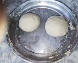 A picture of step 4 of Haray lehsan wali Karhi aur bajray ki roti.