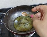 A picture of step 2 of Aloo Matar In Thick Brown Gravy.