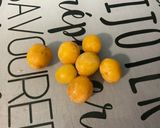 Une image de l'étape 1 de Fromage blanc aux mirabelles, prunes et vanille.