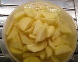 Foto del passaggio 2 della ricetta Frittata di carciofi cipolla e patate fritte