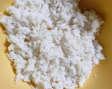 A picture of step 1 of Idly upma.