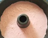 A picture of step 3 of Strawberry Mousse with Strawberry Gelatin Topping.