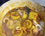 Foto langkah ke 5 dari resep Mix Seafood Saus Padang.