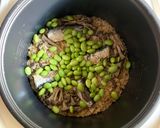 A picture of step 5 of Canned Sardines & Shimeji Takikomi Gohan.