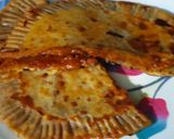 A picture of step 2 of Pizza Paratha.