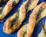 Bazsalikomos pestos csavart recept fázis 4 fotója