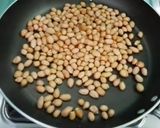 शेंगदाणा चिक्की (shengdana chikki recipe in marathi) रेसिपी स्टेप 1 फोटो