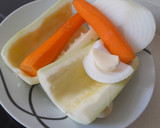 Foto del paso 1 de la receta: Pastel de pollo y calabacín