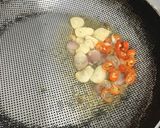 Foto langkah ke 2 dari resep Tumis Sawi Putih Dengan Udang.