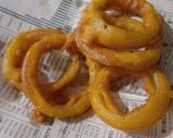 A picture of step 6 of Onion Ring Pakora.