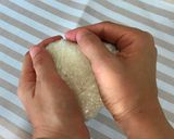 Foto del paso 4 de la receta Onigiri (bolas de arroz) por Haku de "El viaje de Chihiro"