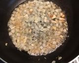 A picture of step 4 of Creamy pesto pasta with mixed seafood.