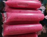 Foto langkah ke 3 dari resep Es lilin buah naga.