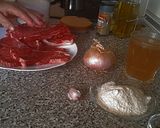 Foto del paso 2 de la receta: Escalopines de ternera en salsa de cebolla