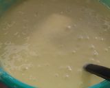 Foto del paso 1 de la receta: Bizcochuelo alto y decoración con chocolate blanco