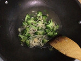 Ca Brokoli Enoki