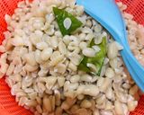 Foto langkah ke 2 dari resep Kacang goreng bawang renyah.