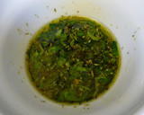 Foto del paso 9 de la receta: Pollo marinado al grill acompañado de salsa verde