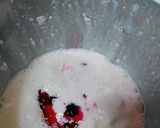 A picture of step 1 of Candylicious Thickshake.