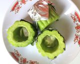 Hình bước làm 3 của món Khổ qua hấp trứng