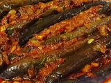 ભરેલા રીંગણા (Bharela Ringan Recipe In Gujarati)