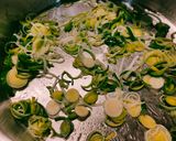 Majorannás gombás rakott burgonya recept fázis 2 fotója
