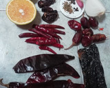 Foto del paso 2 de la receta: Pollo a los cinco chiles