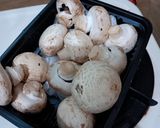 Foto langkah ke 1 dari resep Sup Krim Jamur.