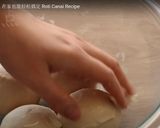 A picture of step 4 of Roti Canai.