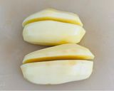 Une image de l'étape 1 de Pommes de terre au persil et ses brochettes de bœuf.