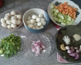 Foto langkah ke 1 dari resep Sop Telur Puyuh + Bakso.