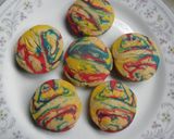 Foto del paso 3 de la receta: Cookies o galletitas marmoladas con sobrantes de masas de colores