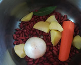 Foto del paso 1 de la receta: Judías rojas con galtas
