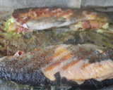 Foto del paso 6 de la receta: Truchas con tocino acompañadas de espárragos de lata