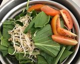 รูปขั้นตอนการทำที่ 2 ของ กวางตุ้งถั่วงอกผัดหมูสับ(Cha sayur)