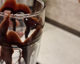 A picture of step 2 of Oreo Ice-Cream Milk Shake.