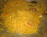 Foto langkah ke 3 dari resep Bihun Pedas.